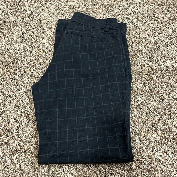 LEE Curvy fit - Picture 2 of 6